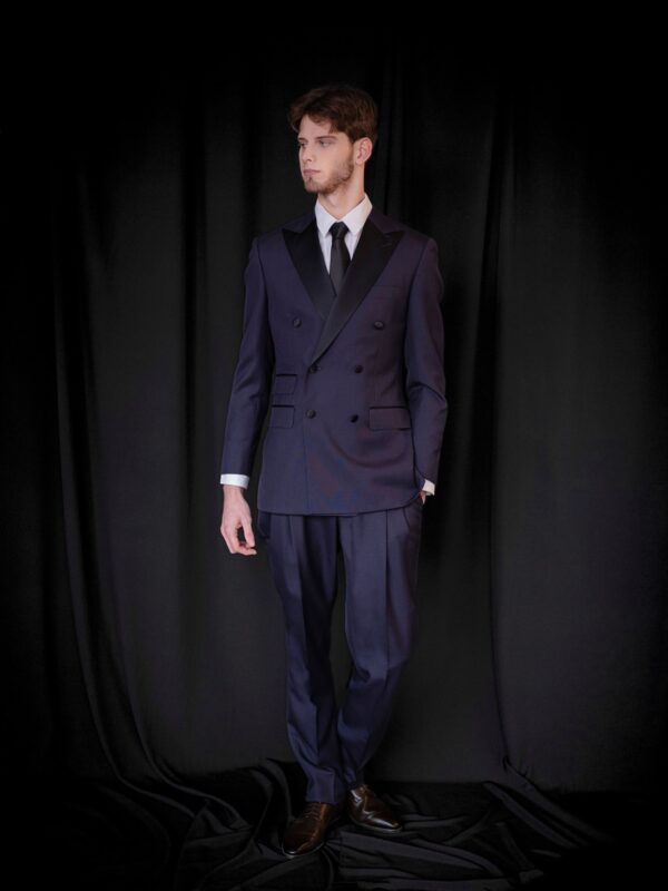 Traje azul marino con chaqueta cruzada Atelier Javier Barroeta